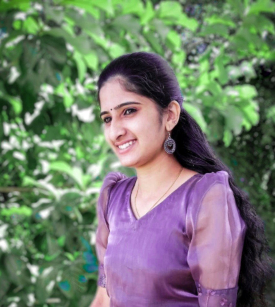 Sandhra Thomas